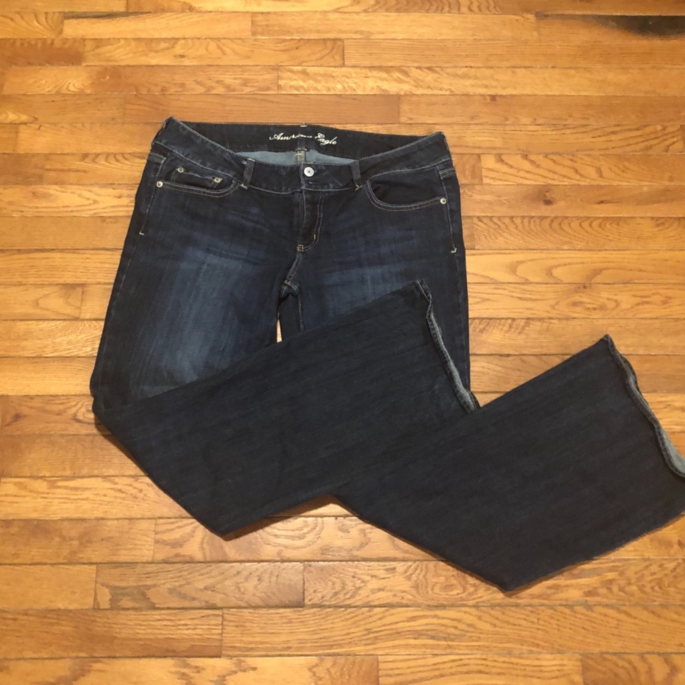 Women’s American Eagle Jeans